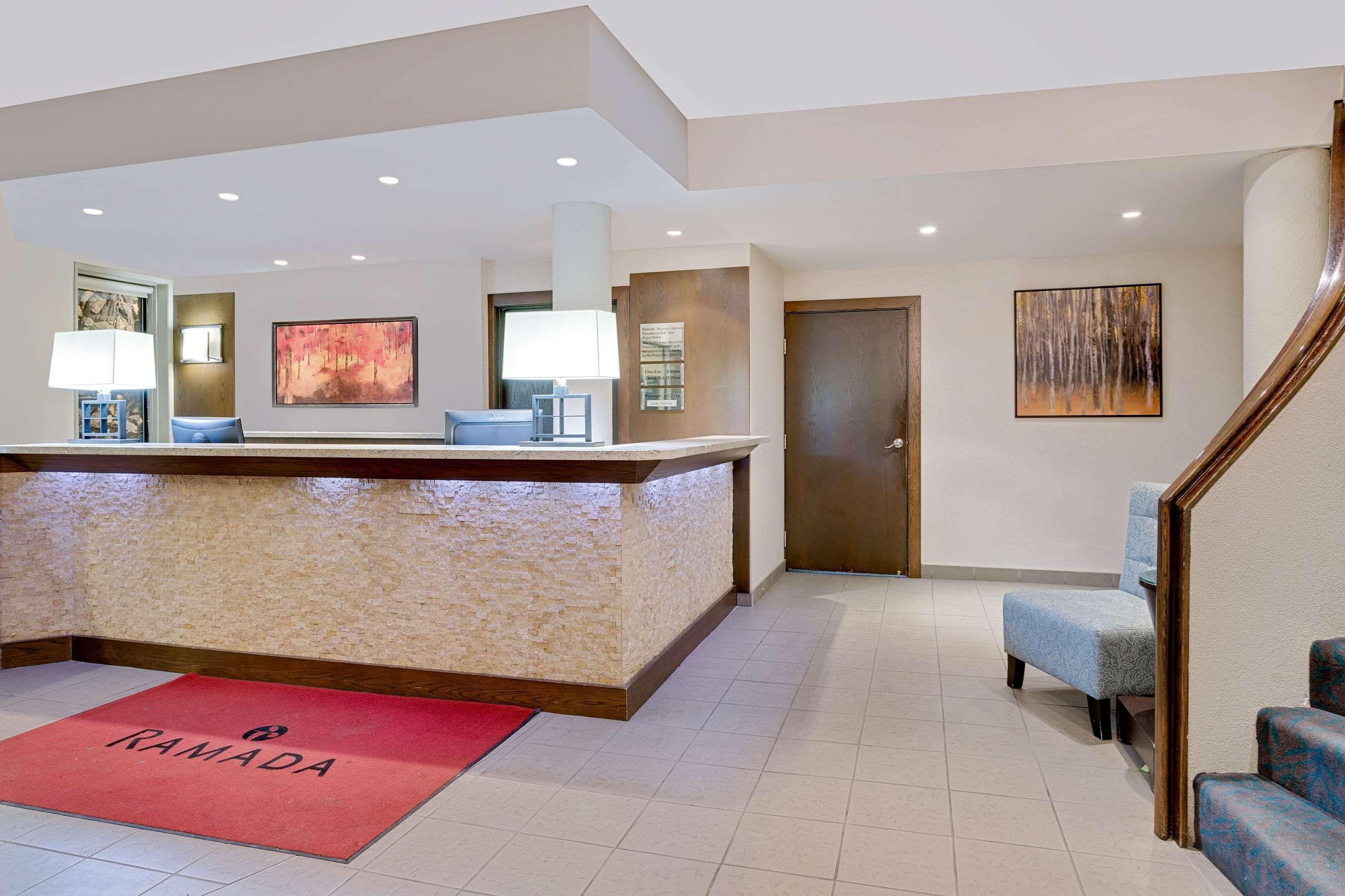 Ramada By Wyndham Kamloops Ξενοδοχείο Εξωτερικό φωτογραφία