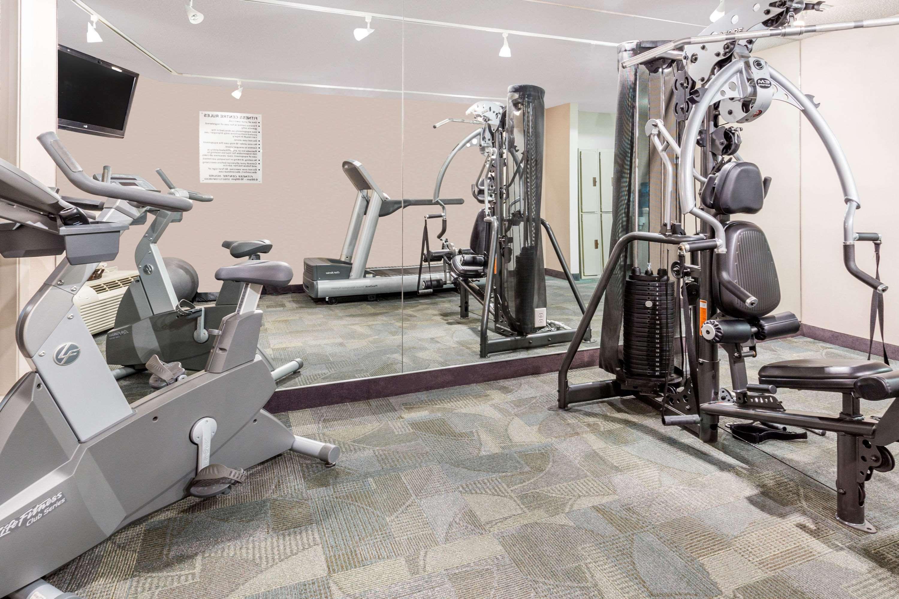 Ramada By Wyndham Kamloops Ξενοδοχείο Εξωτερικό φωτογραφία