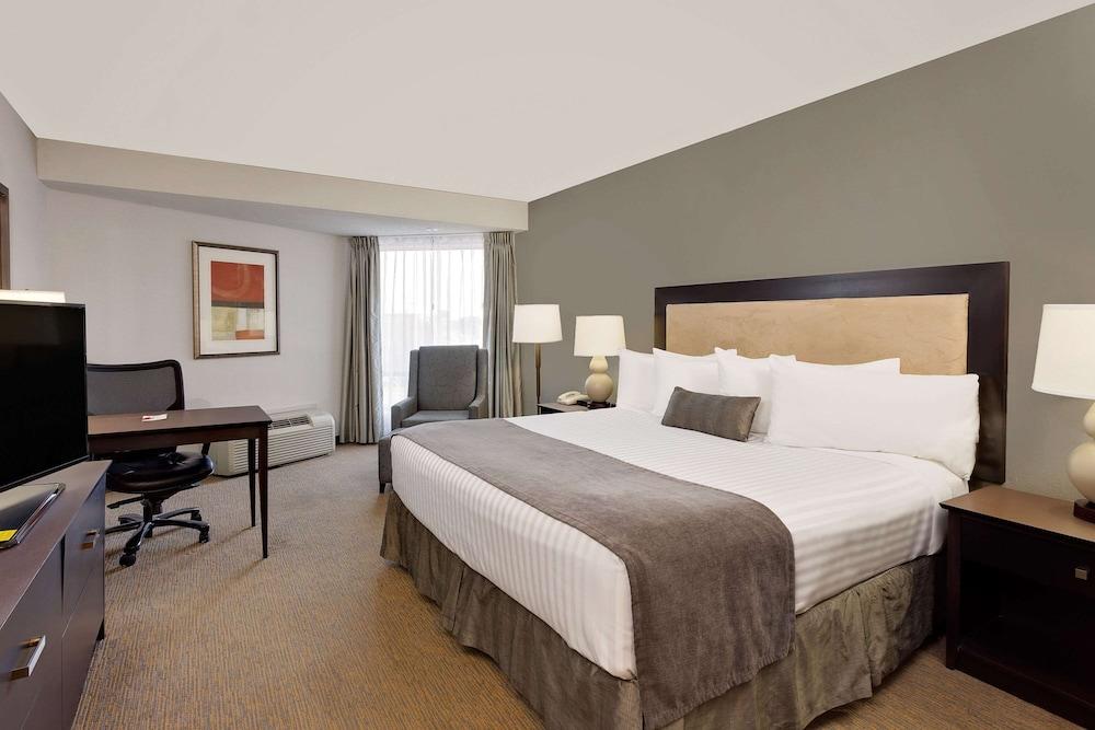 Ramada By Wyndham Kamloops Ξενοδοχείο Εξωτερικό φωτογραφία