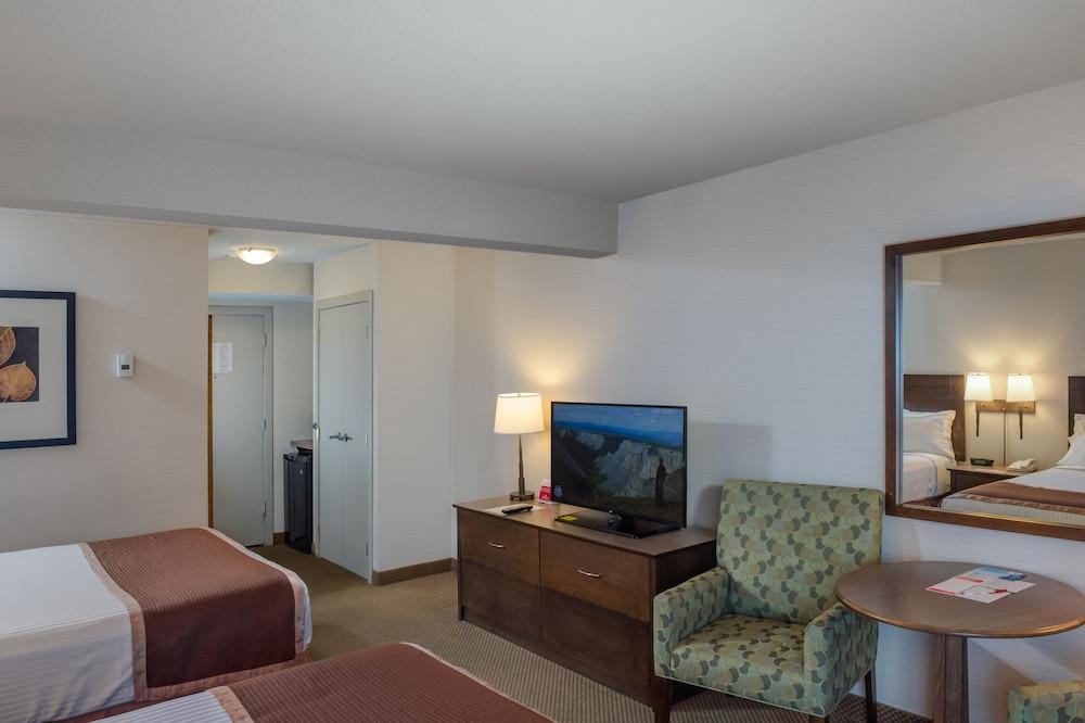 Ramada By Wyndham Kamloops Ξενοδοχείο Εξωτερικό φωτογραφία