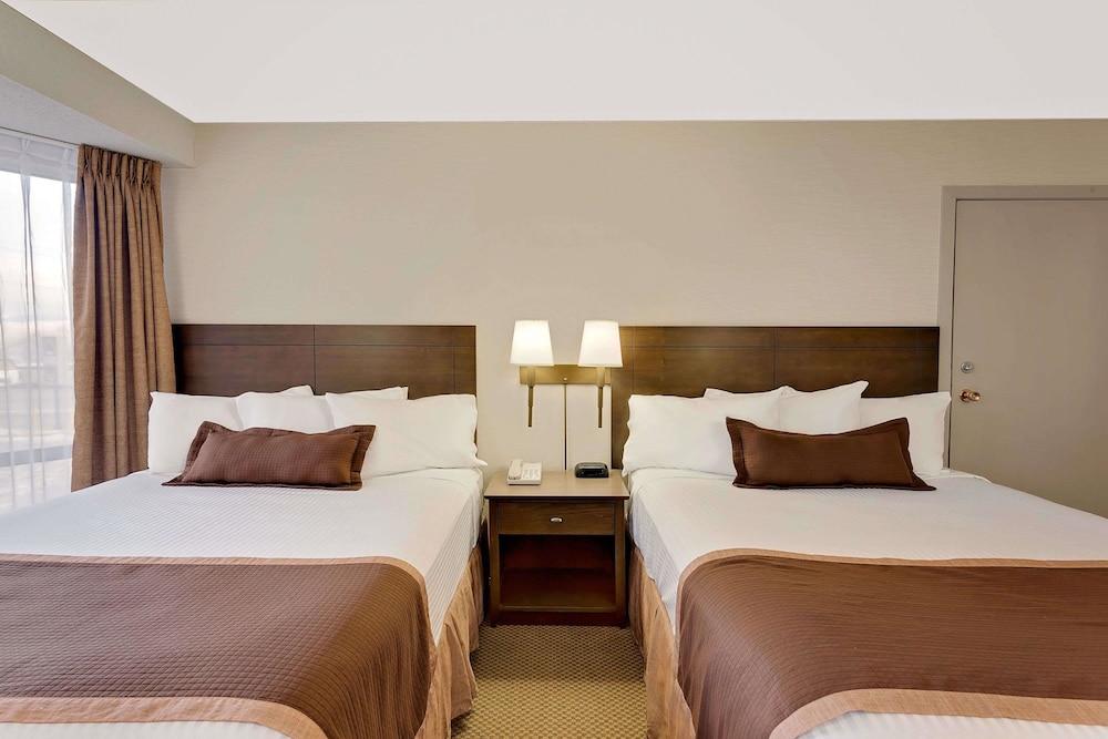 Ramada By Wyndham Kamloops Ξενοδοχείο Εξωτερικό φωτογραφία