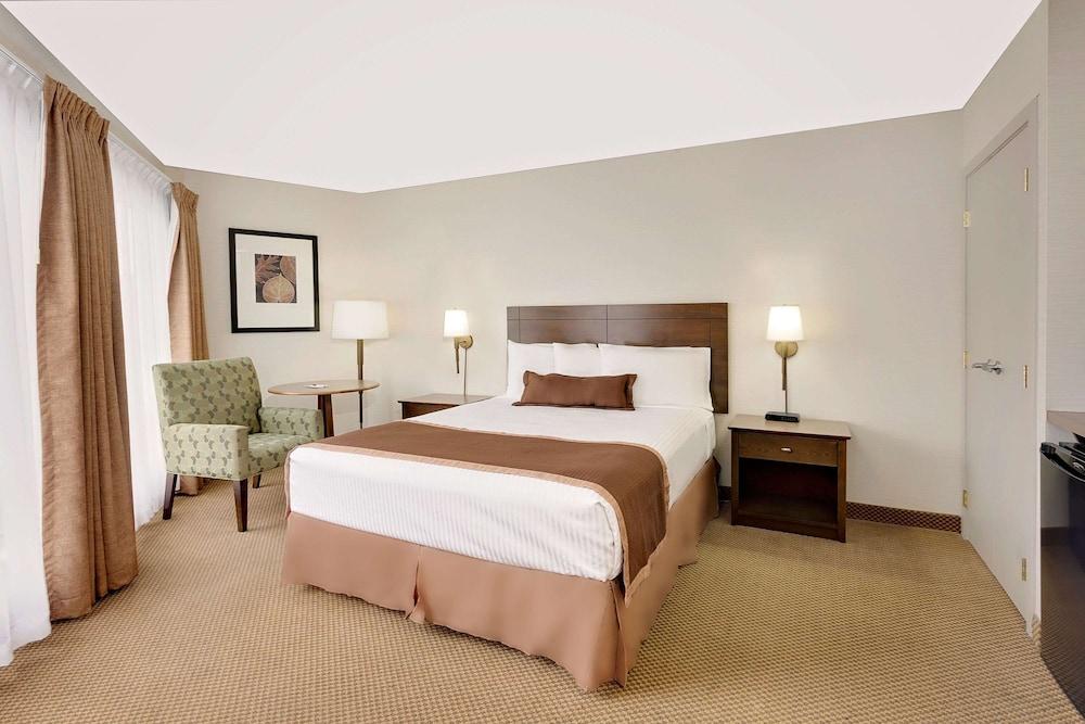 Ramada By Wyndham Kamloops Ξενοδοχείο Εξωτερικό φωτογραφία