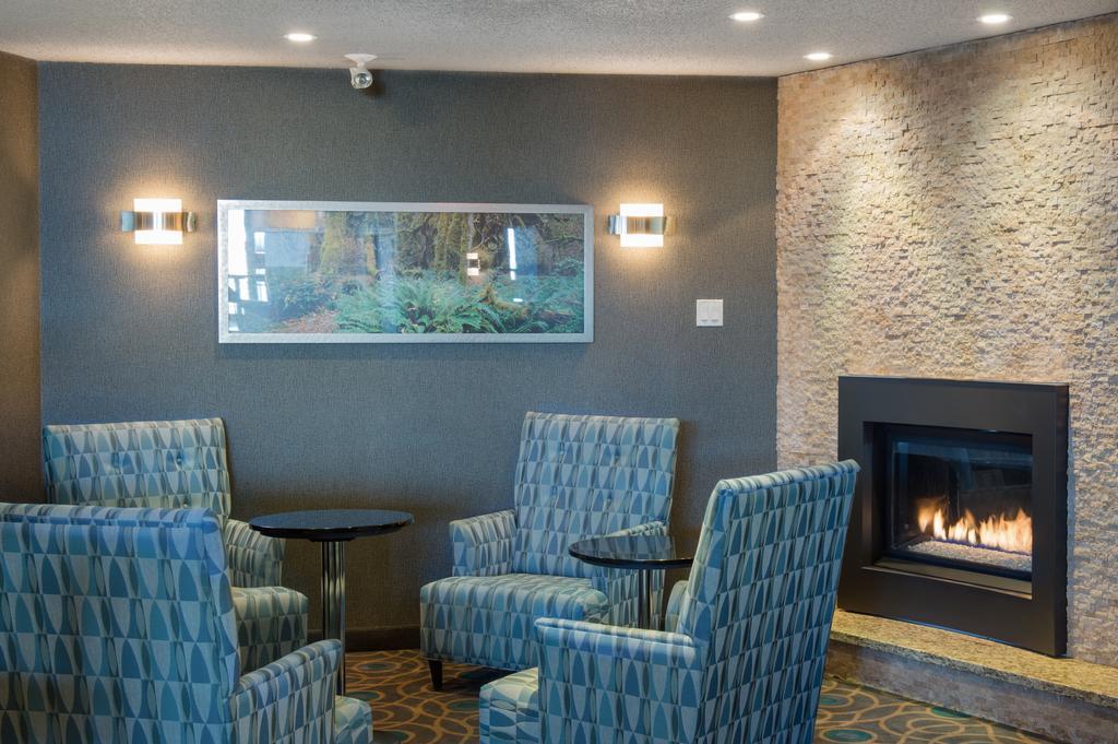 Ramada By Wyndham Kamloops Ξενοδοχείο Εξωτερικό φωτογραφία