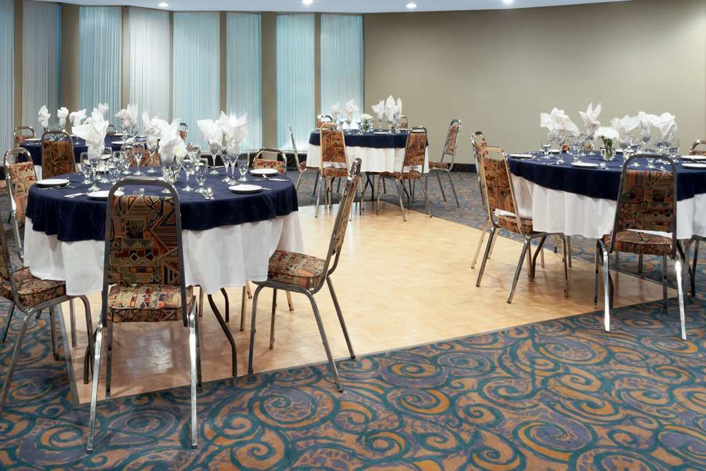 Ramada By Wyndham Kamloops Ξενοδοχείο Ανέσεις φωτογραφία