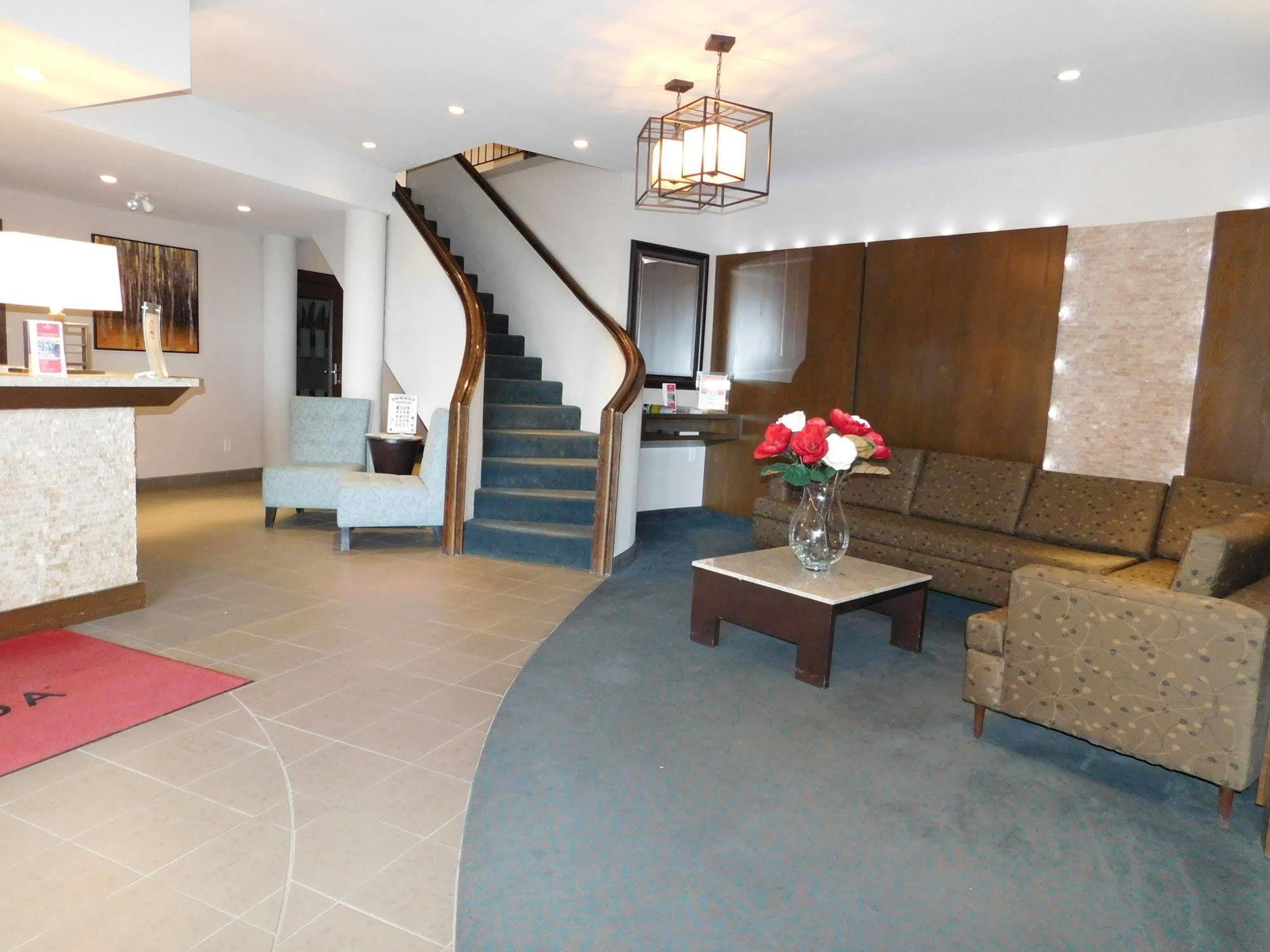 Ramada By Wyndham Kamloops Ξενοδοχείο Εξωτερικό φωτογραφία