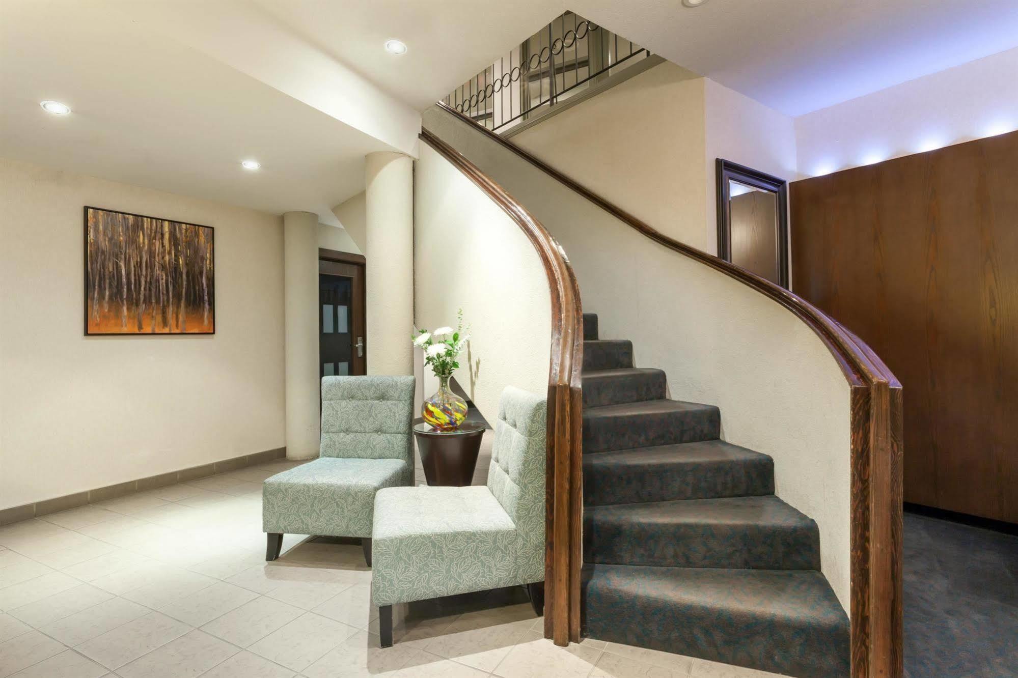 Ramada By Wyndham Kamloops Ξενοδοχείο Εξωτερικό φωτογραφία